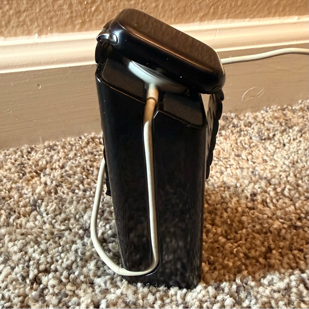 Used- Apple Watch Charging Stand
(Watch and Cable Not Included) - Picture 9 of 9